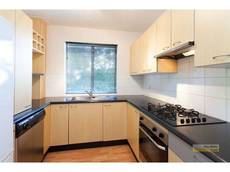 8/28 Riverview Terrace, Hamilton QLD 4007