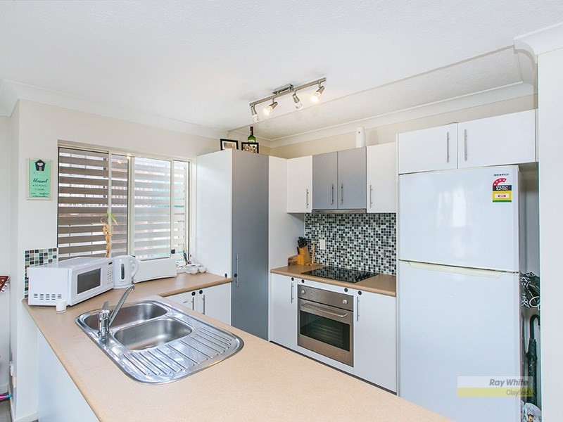 4/33 Pilba Street, Chermside QLD 4032