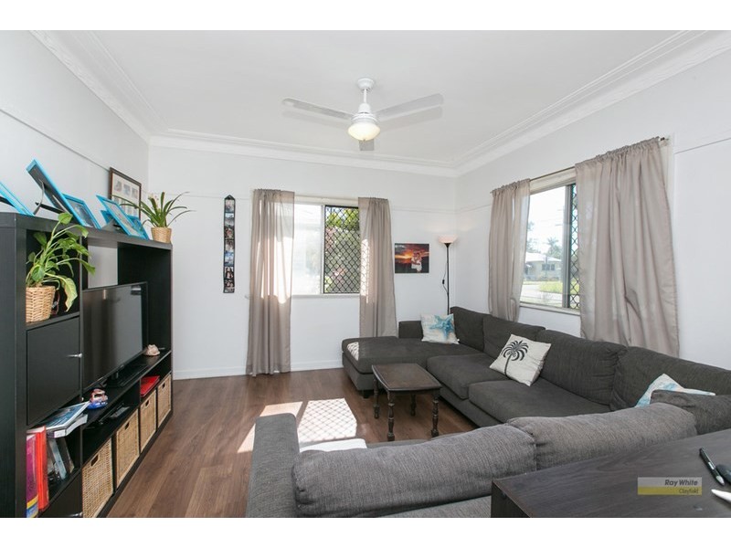 111 Blackwood Road, Deagon QLD 4017