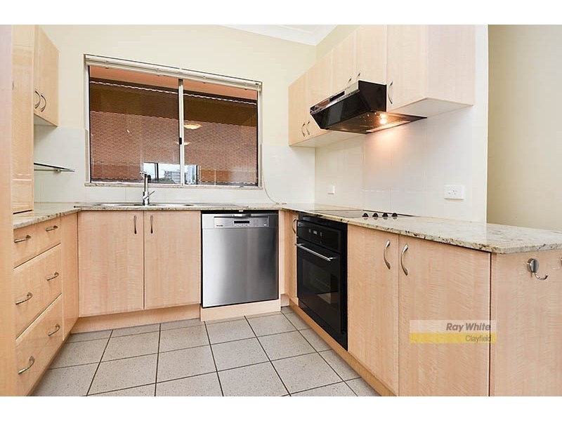 8/28 Balowrie Street, Hamilton QLD 4007