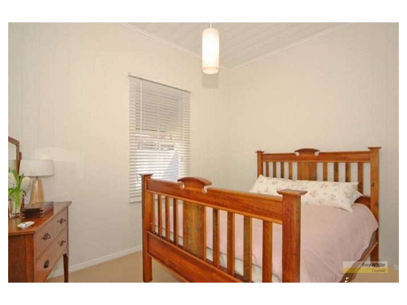 4 Fraser Street, Wooloowin QLD 4030