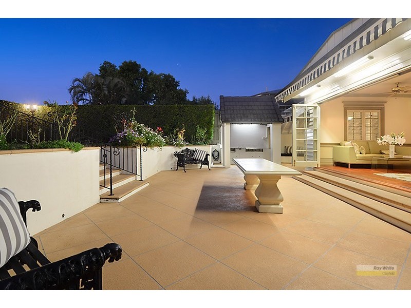 54 Manson Road, Hendra QLD 4011