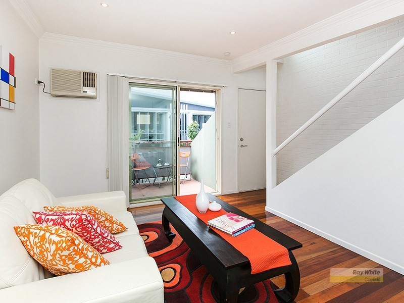 4/2 Clarence Road, Kedron QLD 4031