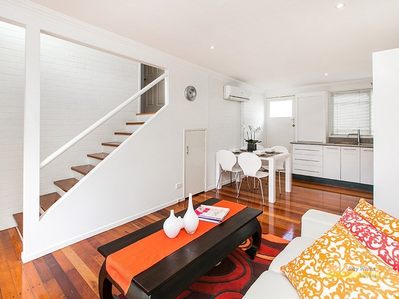 4/2 Clarence Road, Kedron QLD 4031