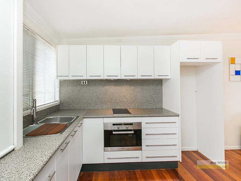 4/2 Clarence Road, Kedron QLD 4031