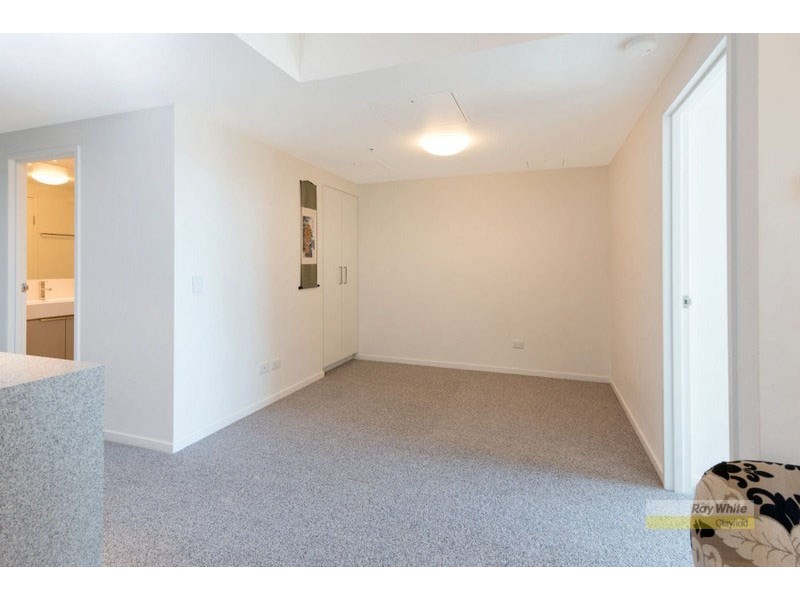 30302/2 Harbour Road, Hamilton QLD 4007