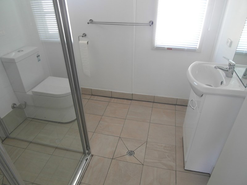 2/111 Park Road, Wooloowin QLD 4030