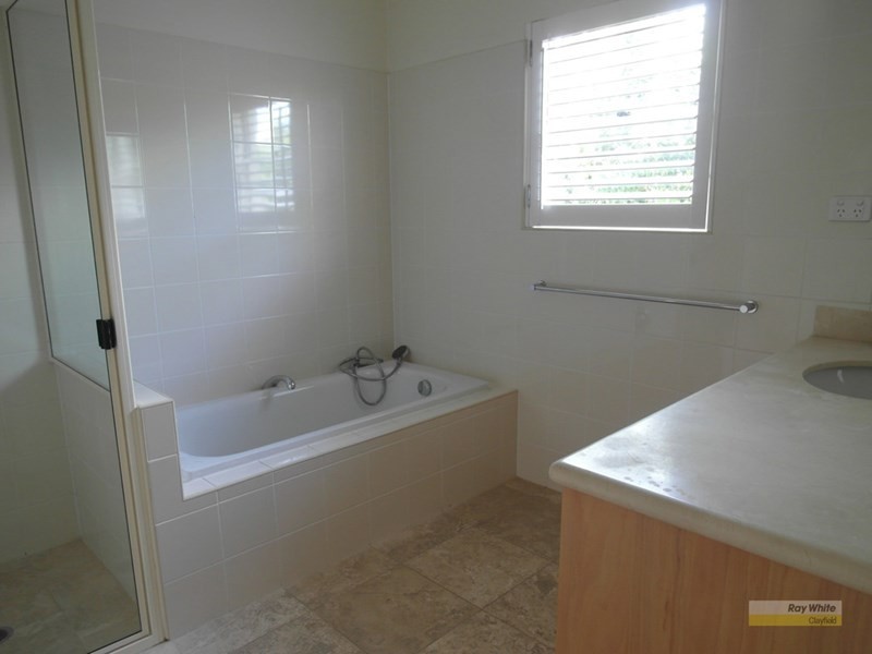 43 Henry Street, Wooloowin QLD 4030