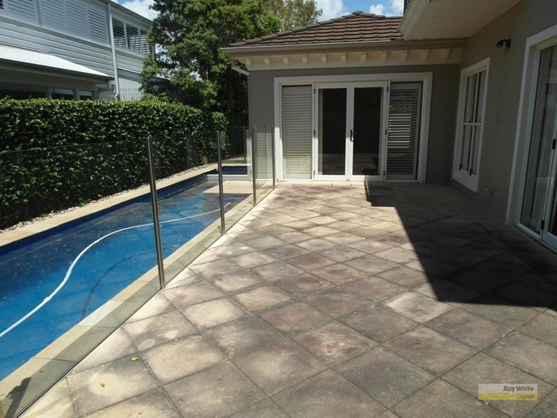 43 Henry Street, Wooloowin QLD 4030