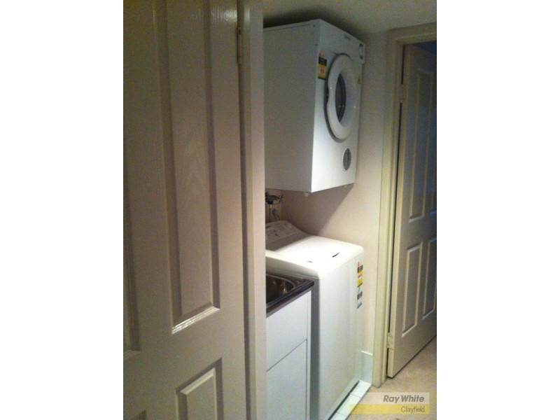 2/58 Lisson Grove, Wooloowin QLD 4030