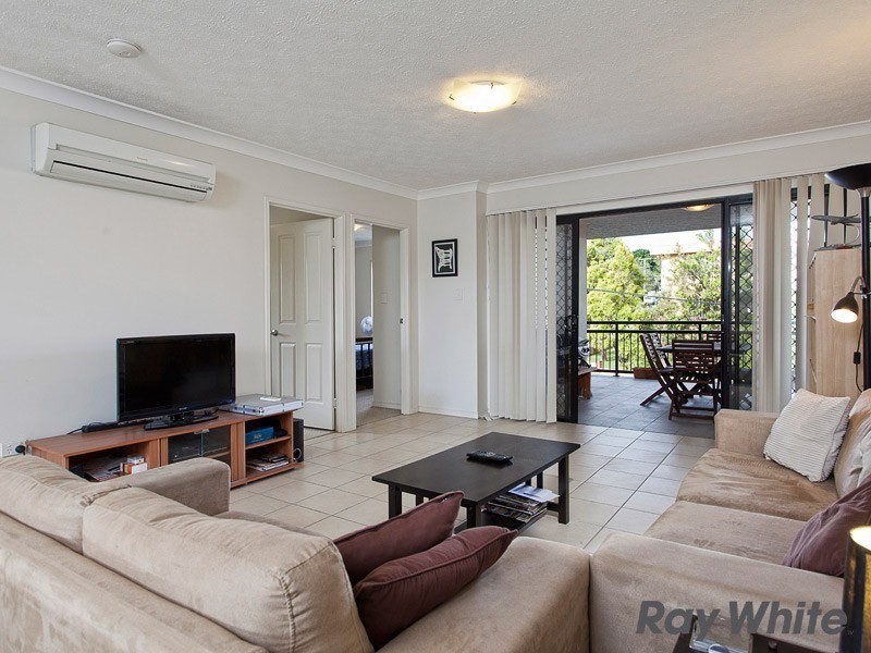 4/33 Hows Road, Nundah QLD 4012