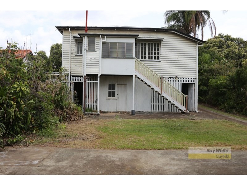 7 Charlton Street, Hamilton QLD 4007