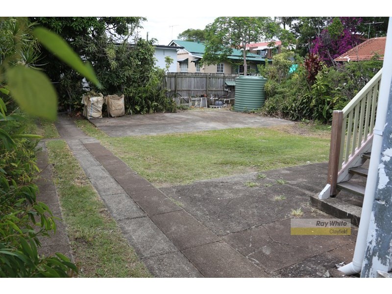 7 Charlton Street, Hamilton QLD 4007