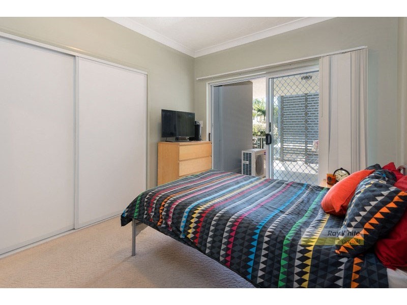 5 Cnr Oxford Street and Kingsford Smith Drive, Hamilton QLD 4007