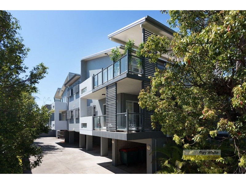 5 Cnr Oxford Street and Kingsford Smith Drive, Hamilton QLD 4007