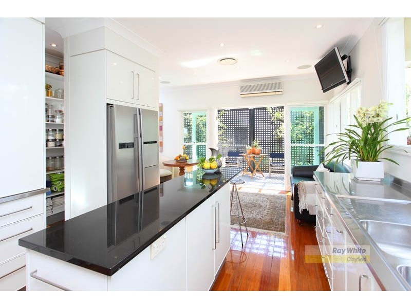 20 Eldernell Terrace, Hamilton QLD 4007