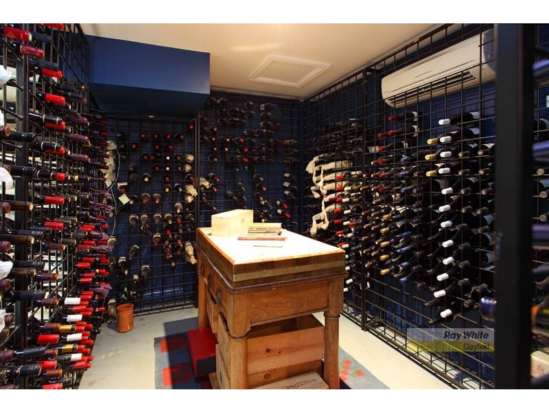 20 Eldernell Terrace, Hamilton QLD 4007