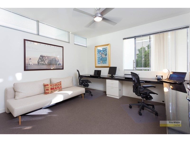 30 Hollins Crescent, New Farm QLD 4005