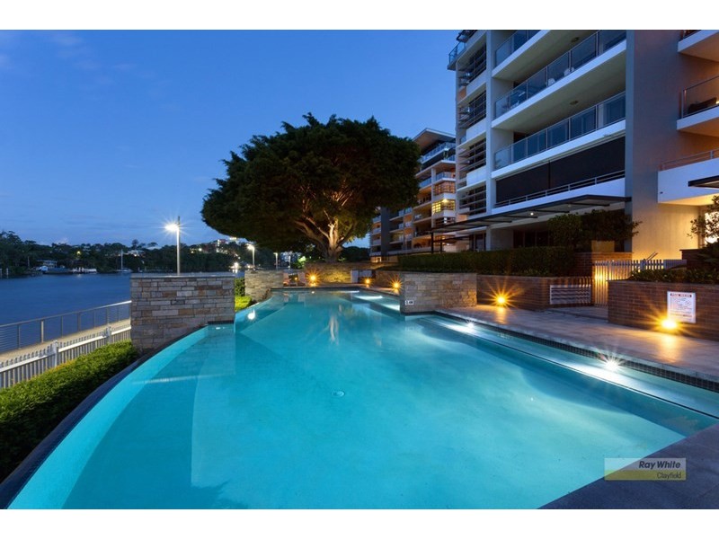 30 Hollins Crescent, New Farm QLD 4005