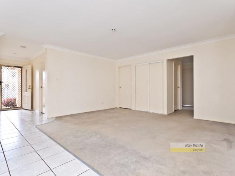 8 Grevillea Place, Bridgeman Downs QLD 4035