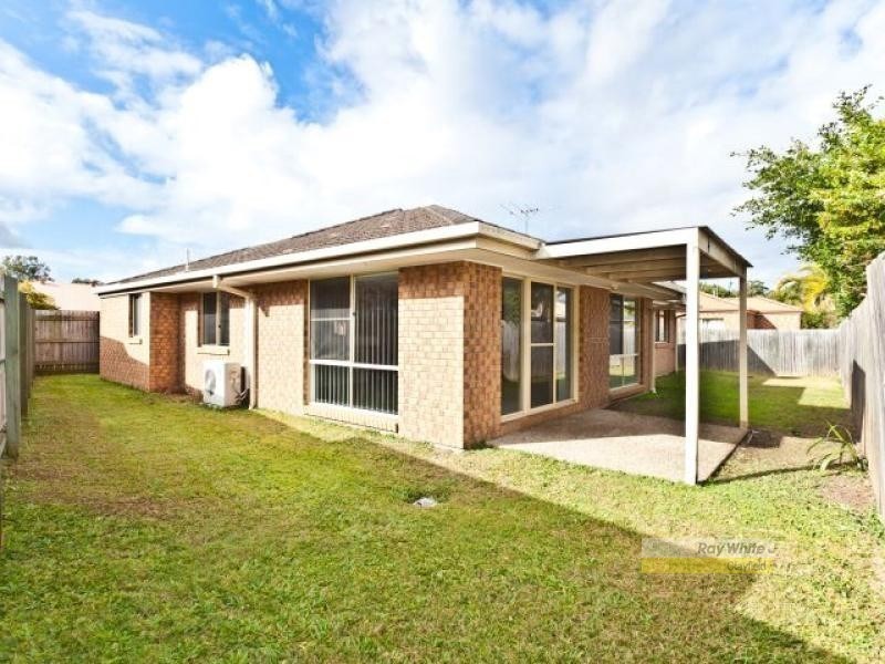 8 Grevillea Place, Bridgeman Downs QLD 4035