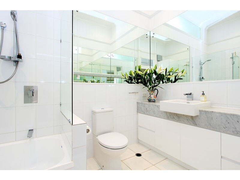 10 Beatrice Terrace, Ascot QLD 4007