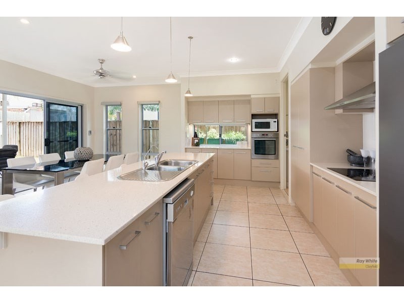 16 Lilley Street, Hendra QLD 4011