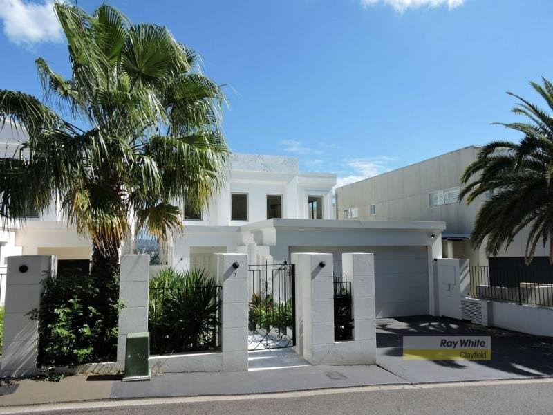 7 Annie Street, Hamilton QLD 4007