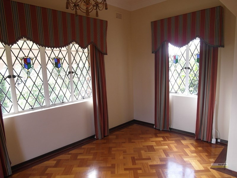 97 Crescent Road, Hamilton QLD 4007