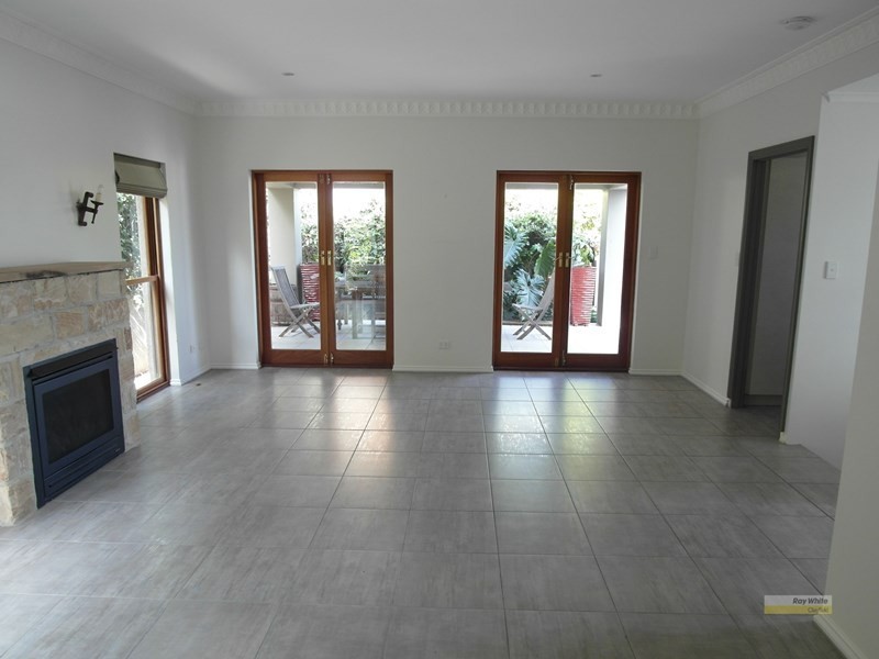 97 Crescent Road, Hamilton QLD 4007