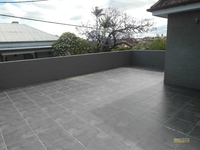 97 Crescent Road, Hamilton QLD 4007