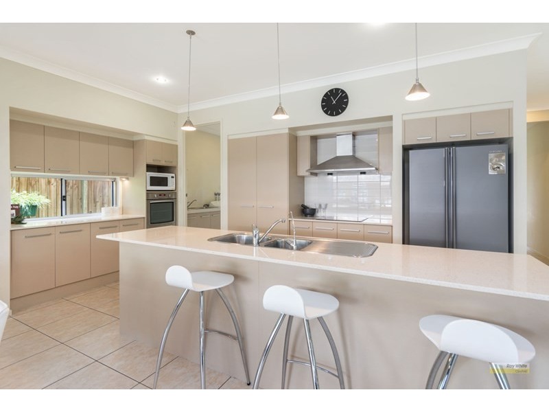 16 Lilley Street, Hendra QLD 4011