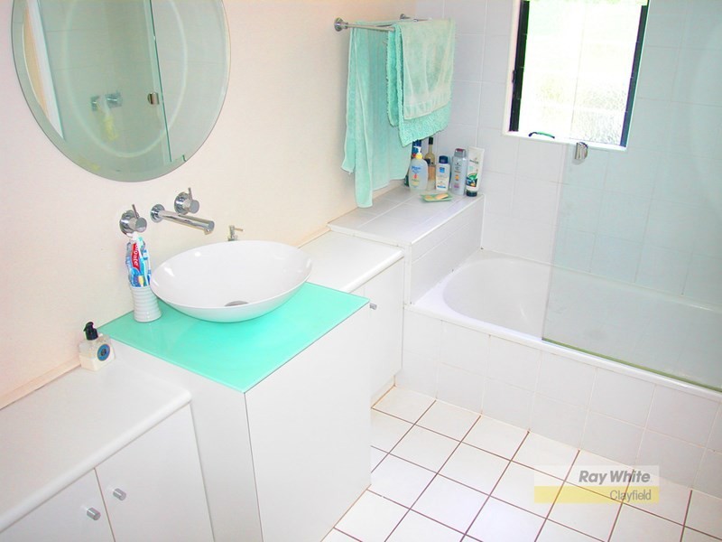 33 McIntyre Street, Wooloowin QLD 4030