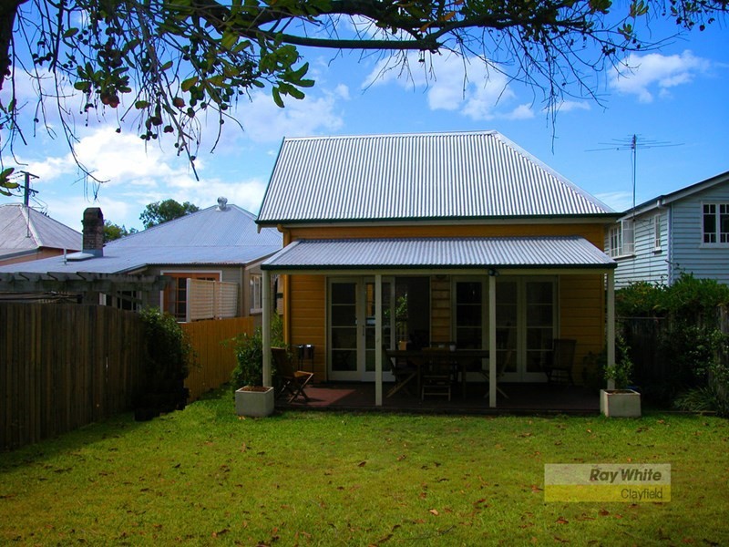 33 McIntyre Street, Wooloowin QLD 4030