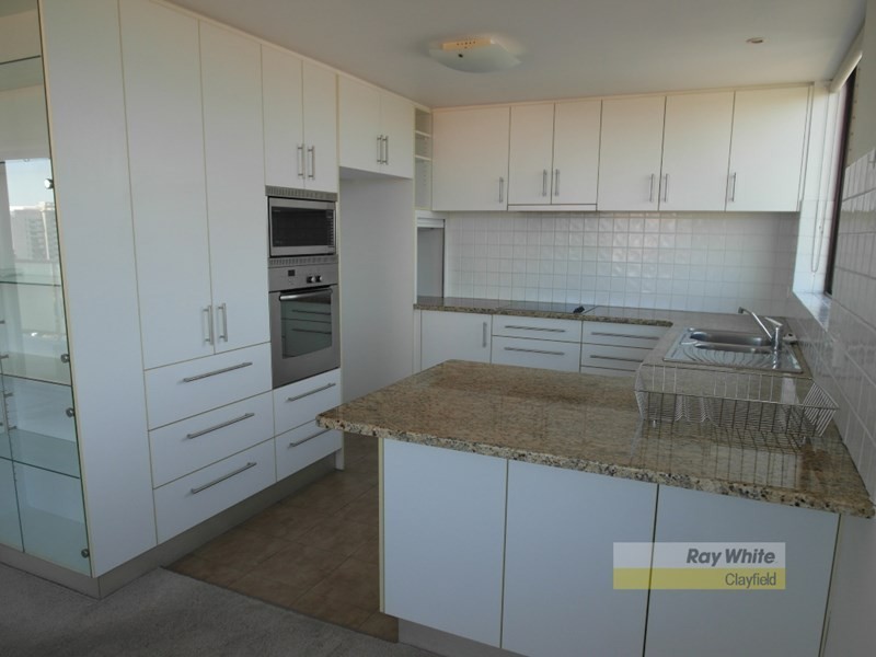 8/14 Charlton Street, Hamilton QLD 4007