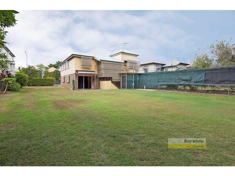 876 Sandgate Road, Clayfield QLD 4011