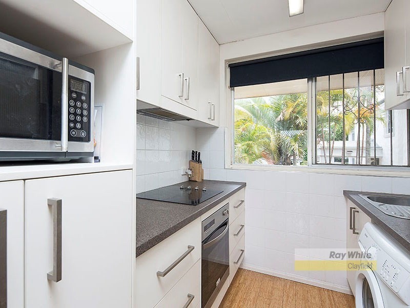 2/18 Best Street, Hendra QLD 4011