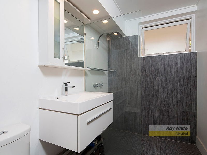 2/18 Best Street, Hendra QLD 4011