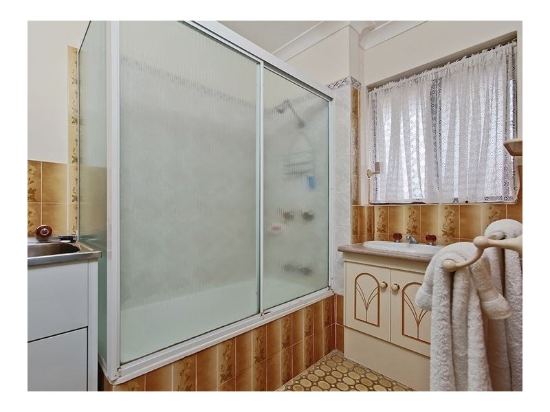 1/64 Hilltop Avenue, Chermside QLD 4032