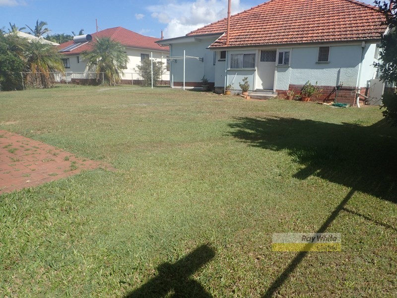 121 Main Avenue, Wavell Heights QLD 4012