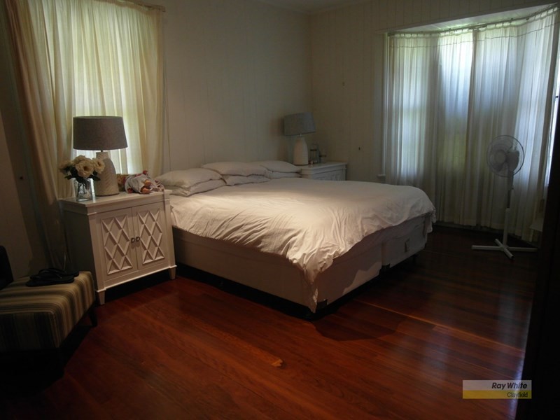 99 Crescent Road, Hamilton QLD 4007