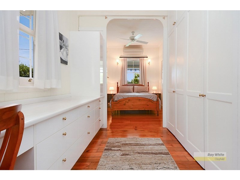 17 Wooloowin Avenue, Wooloowin QLD 4030