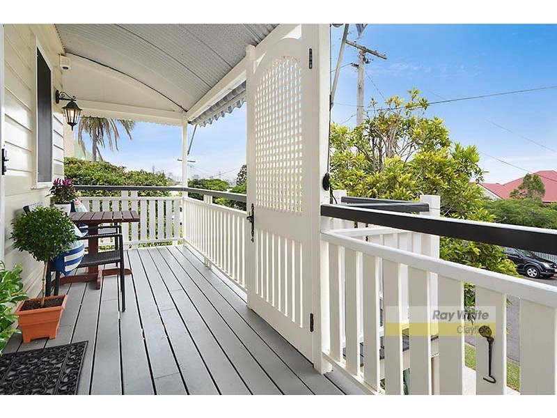 17 Wooloowin Avenue, Wooloowin QLD 4030