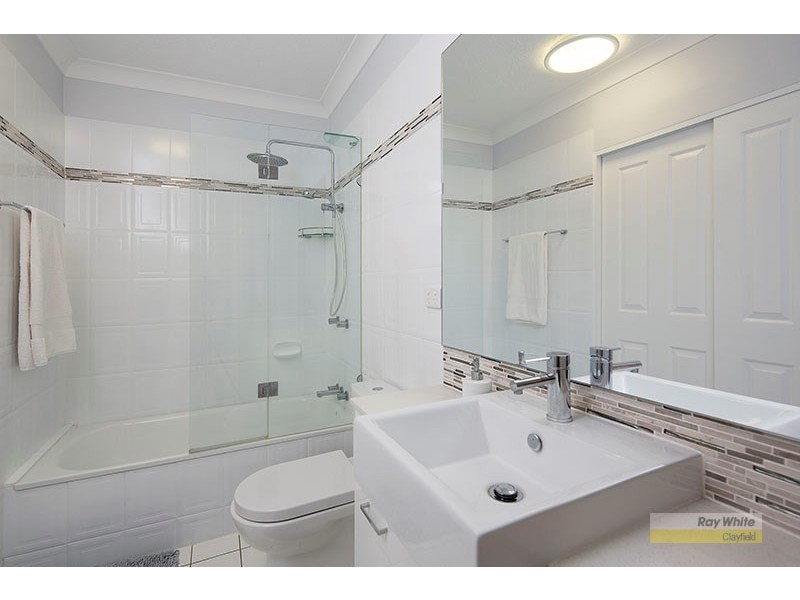 2/11 Montpelier Street, Clayfield QLD 4011