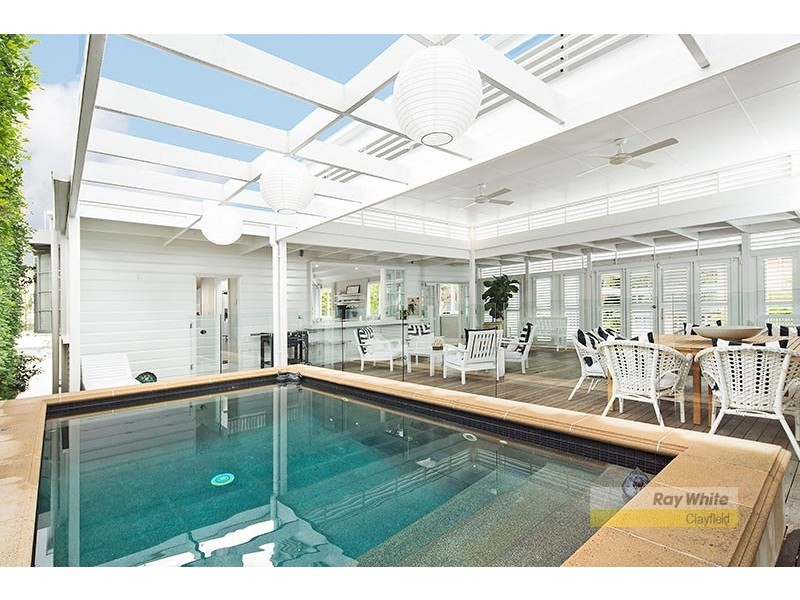 17 Victoria Parade, Clayfield QLD 4011