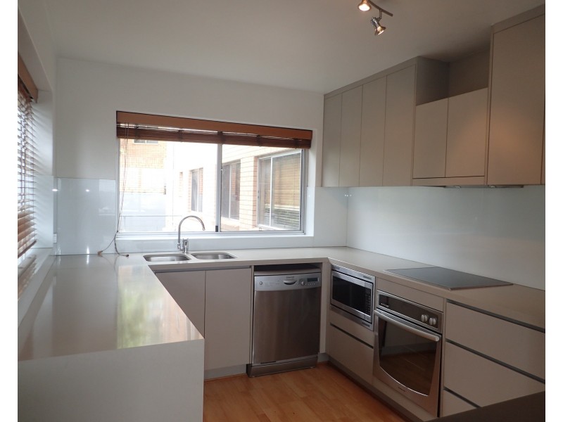 2/27 Mullens Street, Hamilton QLD 4007