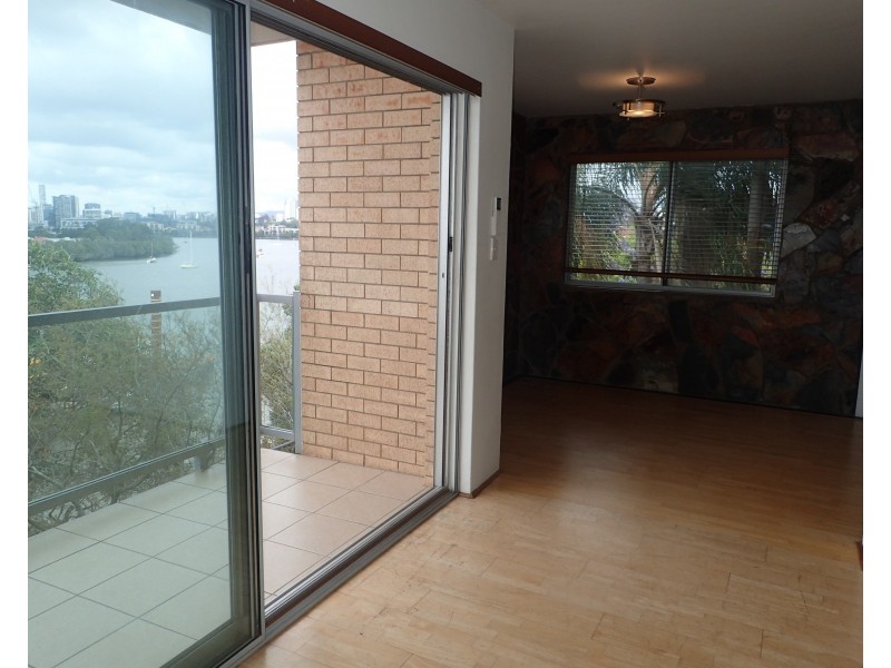 2/27 Mullens Street, Hamilton QLD 4007