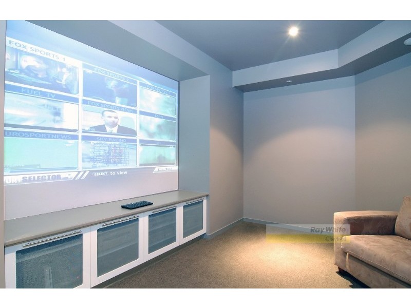 35 Tullylease Place, Chermside West QLD 4032