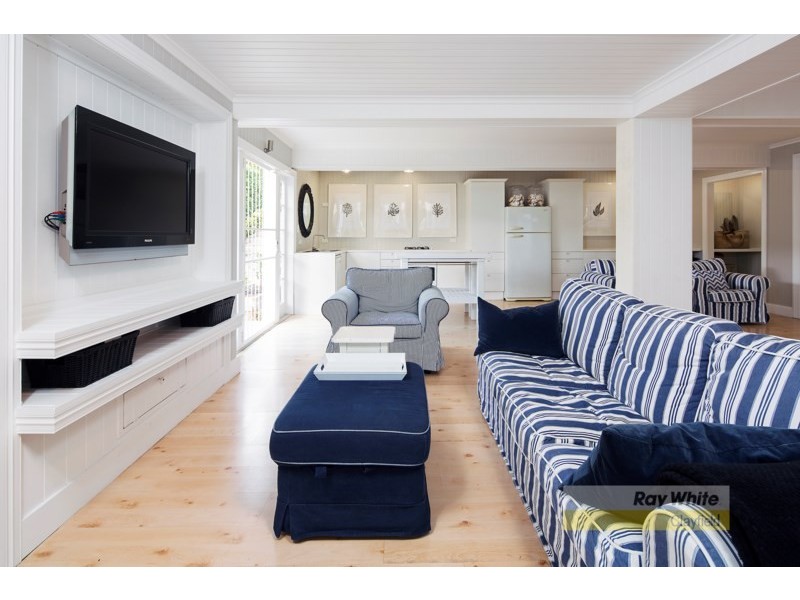 17 Victoria Parade, Clayfield QLD 4011