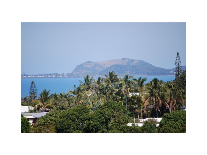 8 Samoa Street, Pacific Heights QLD 4703